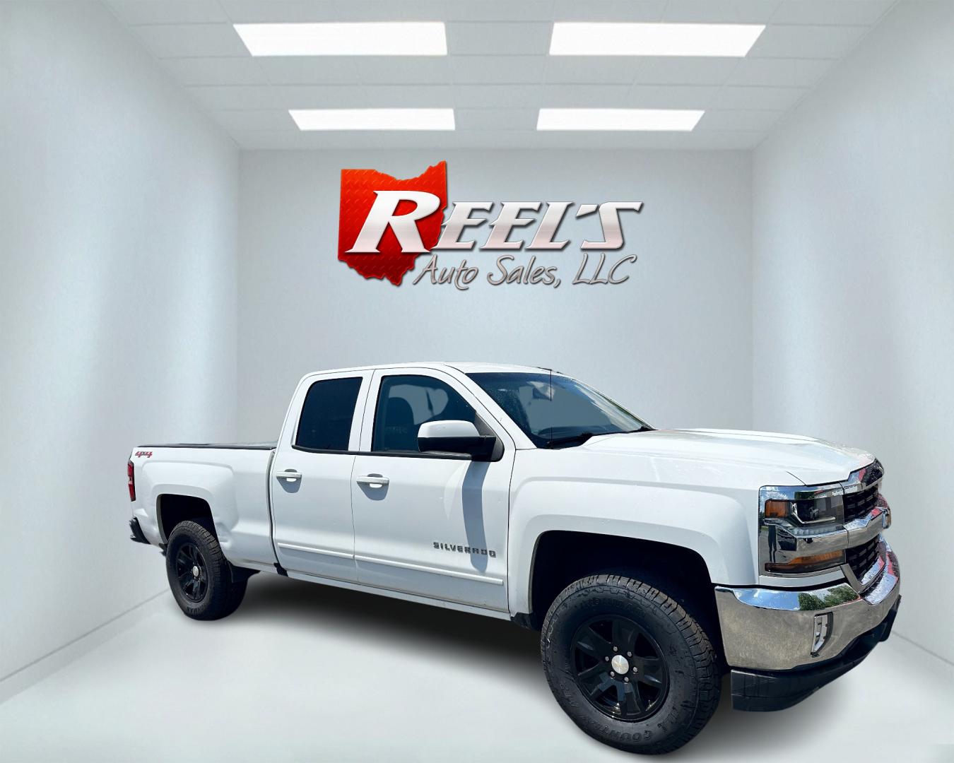 2017 White /Black Chevrolet Silverado 1500 LT (1GCVKREH5HZ) with an 4.3L V6 OHV 12V engine, 6-Speed Automatic transmission, located at 11115 Chardon Rd. , Chardon, OH, 44024, (440) 214-9705, 41.580246, -81.241943 - Photo#3